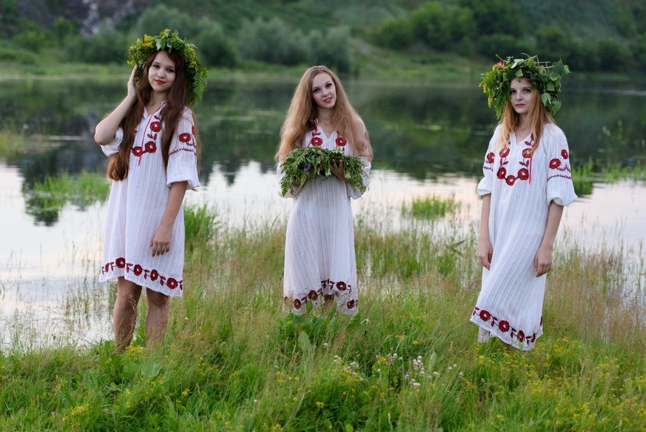 Slavic women in Jinzhou