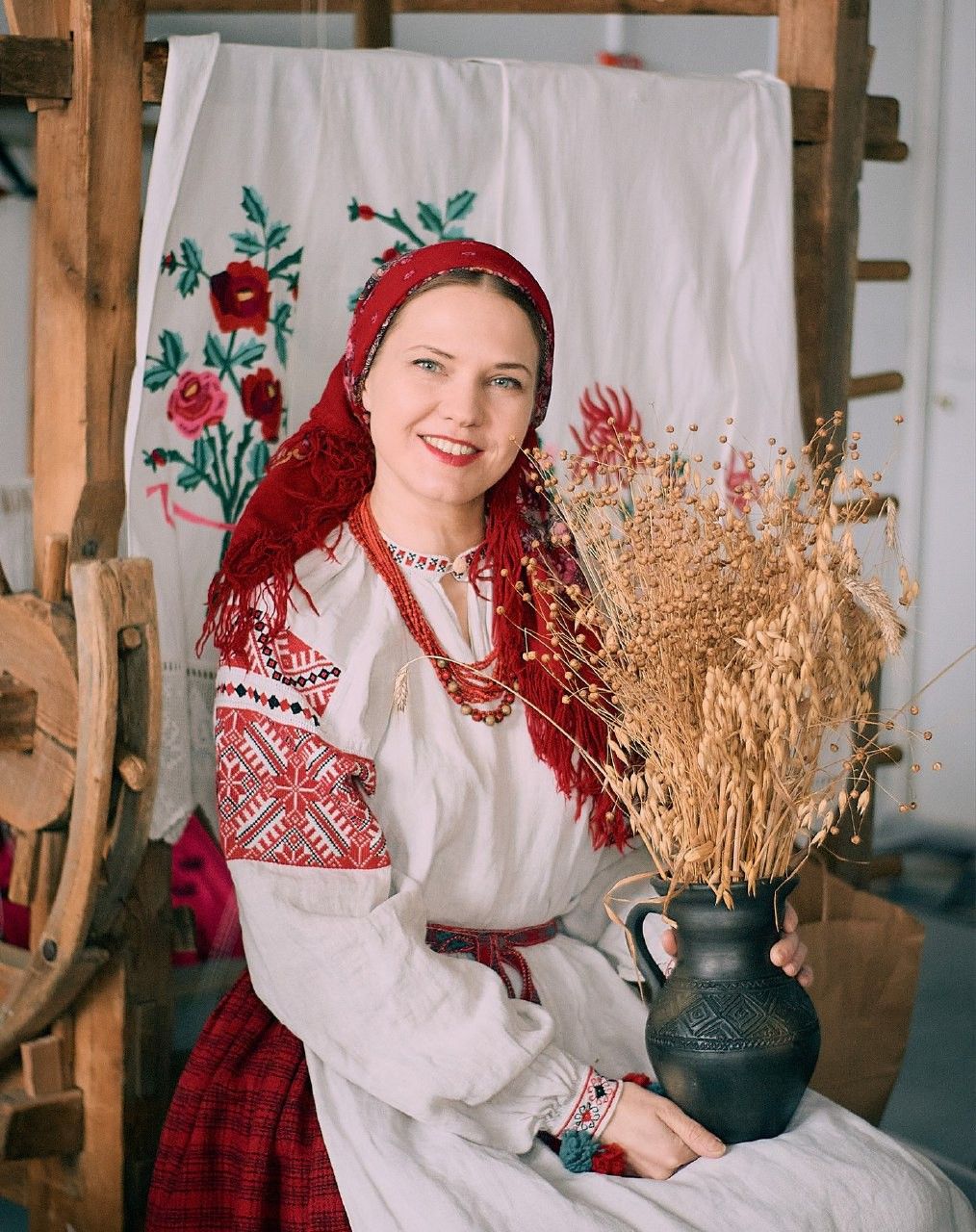 Women in Slavic costumes in Jinzhou